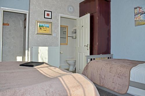 Kilbrannan Guest House - image 8