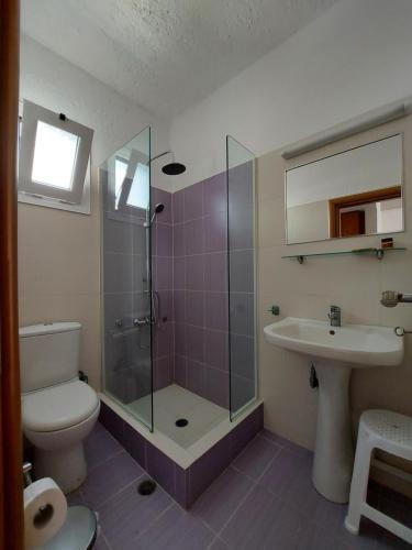 2 twin beds