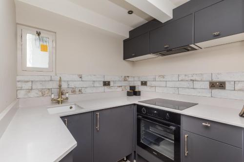 Kitchen, Oak Rooms, Historic Charm and Luxury in Hurstpierpoint High Street in Hurstpierpoint and Sayers Common