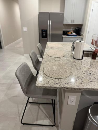 "Explore Disney, Universal & More! Cozy Auburndale Home for Your Florida Adventure!" in Auburndale (Florida)