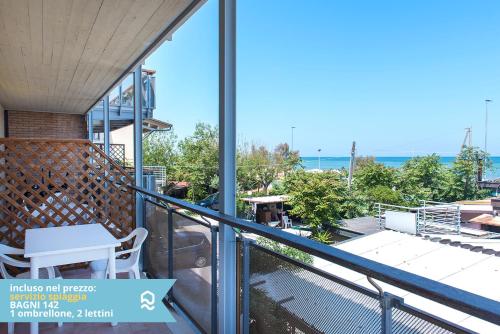  SE003 - Senigallia, bilocale sul mare con spiaggia in Senigallia