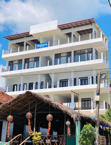 ทัศนียภาพภายนอกโรงแรม, Sailors Mirissa in เมอริสสา