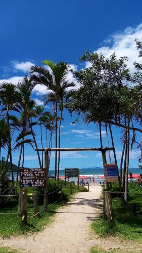 Natuart chalé com cozinha praia da Lagoinha (Natuart chale com cozinha praia da Lagoinha) in Praia da Lagoinha
