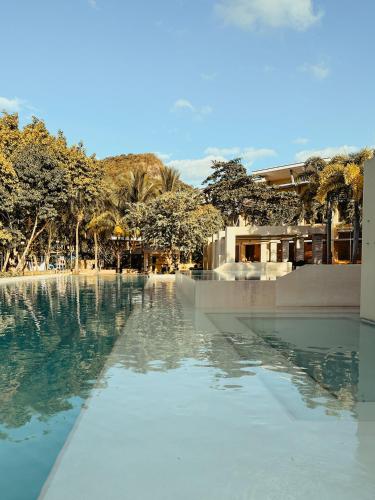 Yugen Suites at Pico De Loro - 수영장