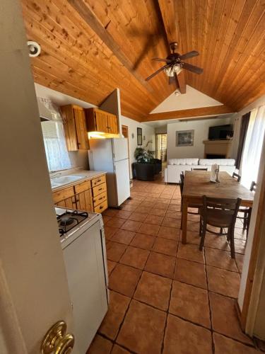 Sequoia River Front Cabins in Three Rivers (CA)