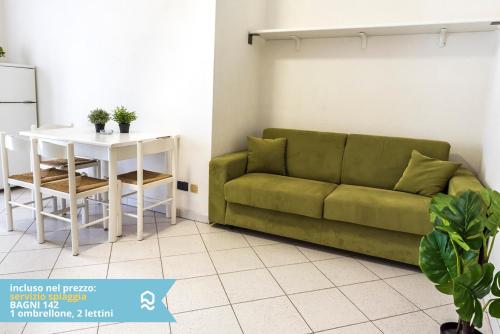 SE008 - Senigallia, bilocale sul mare con spiaggia inclusa