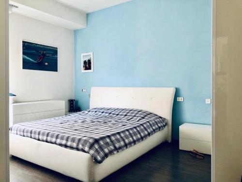 Cozy and Deluxe Apartment minutes from downtown