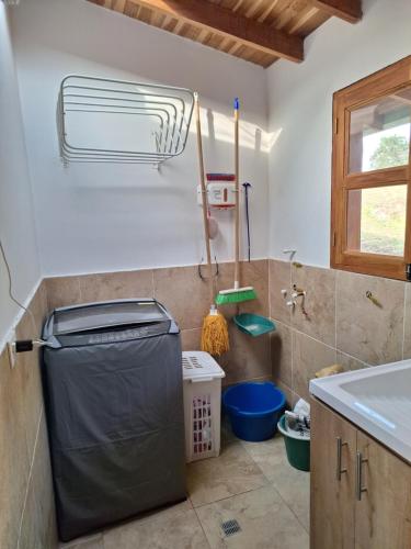 Habitación en Casa San Miguel, Vereda El Plan, Santa Elena, Medellín (Foto 8)