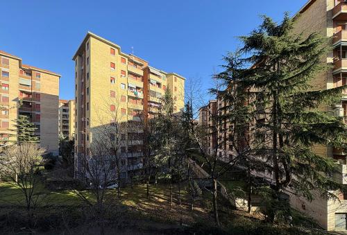 Bilocale silenzioso e accogliente Metro 4 Frattini - 15 minutes to city center