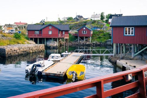 Elisabeth-Bua Elisabeth-Bua