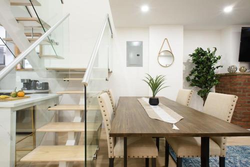 75-5A Luxury 3BR Duplex W&D in unit Elevator, New York (photo 9)