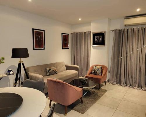 Cozy & Luxurious East Legon Apt with gym, pool & rooftop, Akra (zdjęcie 3)