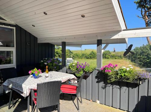 Balcony/terrace, Sommerhus med vandudsigt in Idestrup