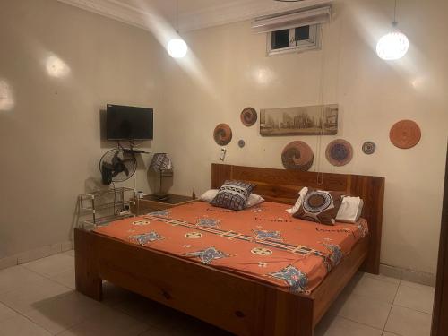 Zeus Room Dkr in Gueule Tapee-Fass-Colobane