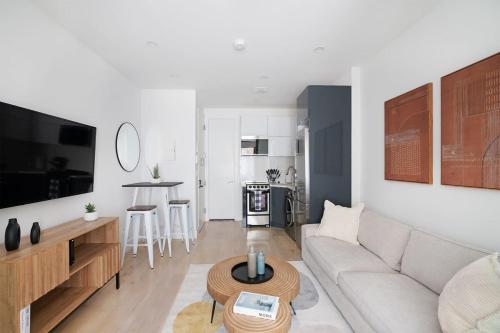 78-3C Newly renovated 1BR WD Walk 2 Central Park, New York (photo 6)