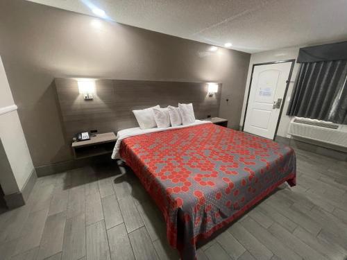 Queen Room - Disability Access