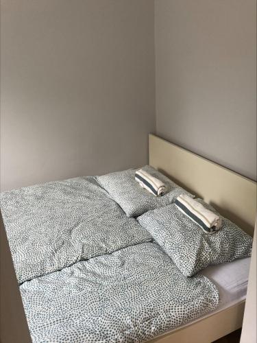 Bartók 19 Apartman (Bartok 19 Apartman) in ฮาร์คานี่