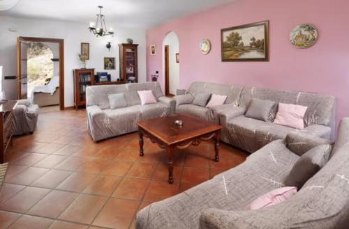 Casa Rural Los Hidalgos in Totalan