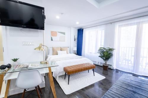 809-5b Luxury Studio with a Private Balcony, New York (fotografie 3)