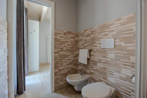 Quadruple Room with External Kitchenette and Pool view image 9