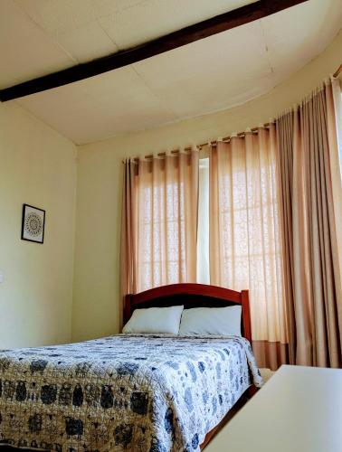 Superior Twin Room with City View image 9