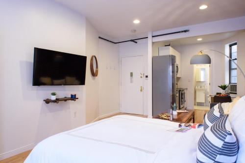 83-3FW UES Central Park Newly Furnished XL Studio, New York (fotografie 8)