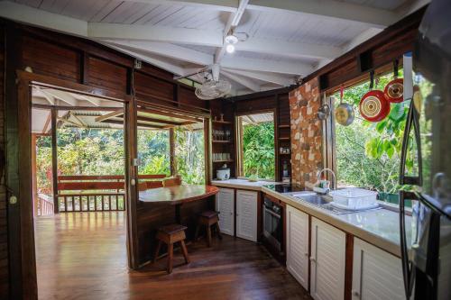 Bungalows Ache Cahuita in กาอุยตา