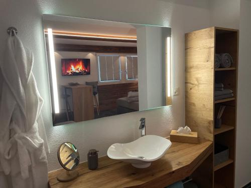 Mountainsuite - image 8