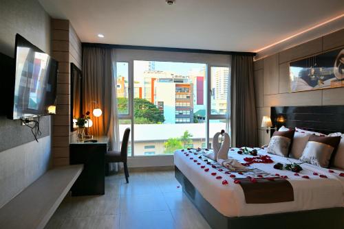 room detail thumbnail 0