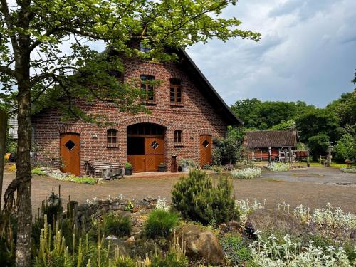 Gästehaus Peerhus Dönsel - deensten (Gastehaus Peerhus Donsel - deensten) in Barnstorf (Lower Saxony)