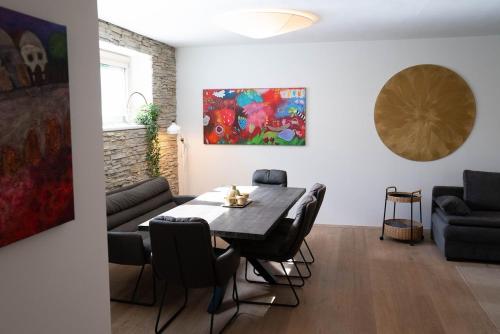 Sternvilla - Traumhaftes Apartment in bester Lage in บาด ทัตซ์มานน์สดอร์ฟ