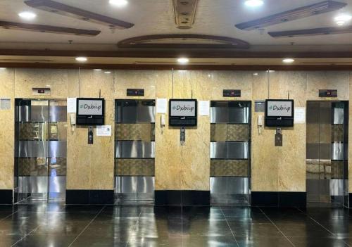 Familiar Partition Room In Tecom Near ICM Metro, Dubai (foto 8)