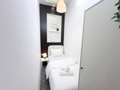 The Junction Partition Room In Barsha Heights, Dubaï