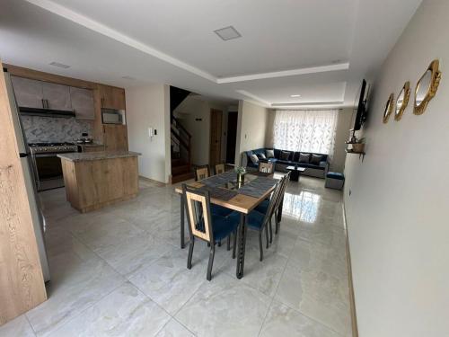 Casa nueva, acogedora, ideal para familias