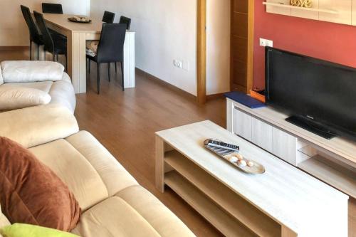 Apartment with 3 bedrooms in Malaga with wonderful city view balcony and WiFi 4 km from the beach - image 5