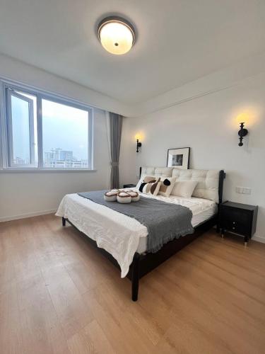 Eastern Hub - Three Bedroom Apt in Xintiandi, 50m from Metro, Many Shops and Malls Surrounded, Shanghai (photo 10)