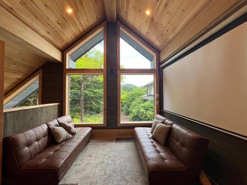 自然の恵みを感じるログハウスレイクガーデン