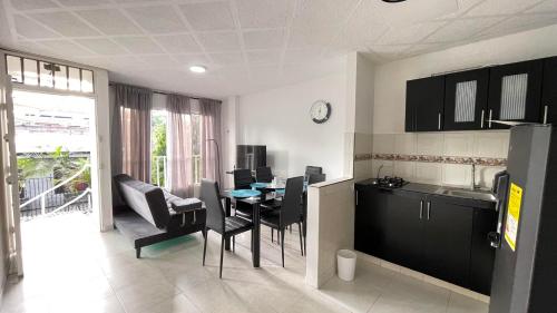Apartamentos Sur de Cali Amplios bien ubicados