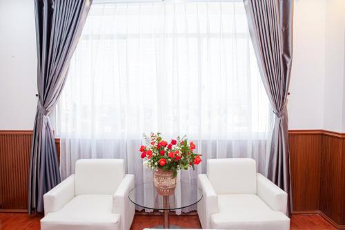 Deluxe Double or Twin Room room in TRE XANH HOTEL