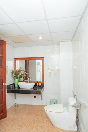 Double Suite - B image 6