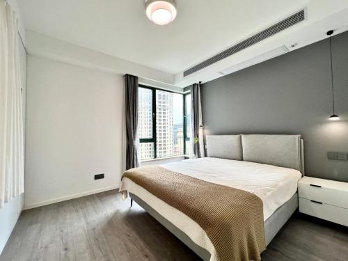 Eastern Hub - Bund Branch Simply Luxurious 4 King Beds, Big French Windows with Bund Views, Shanghai (Foto 5)
