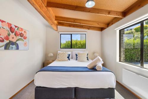 Three-Bedroom House image 9