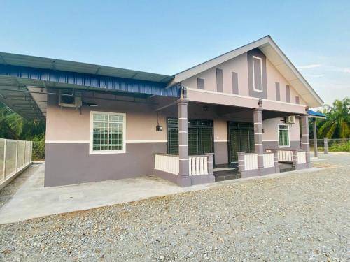 Homestay Hj Esmon Parit Raja 4 UTHM Homestay Hj Esmon Parit Raja 4 UTHM