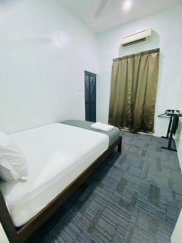 Homestay Hj Esmon Parit Raja 4 UTHM Homestay Hj Esmon Parit Raja 4 UTHM