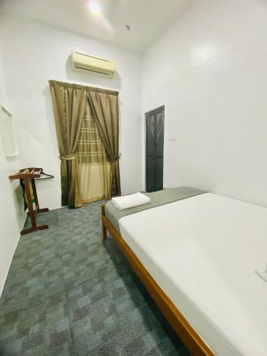 Homestay Hj Esmon Parit Raja 4 UTHM Homestay Hj Esmon Parit Raja 4 UTHM