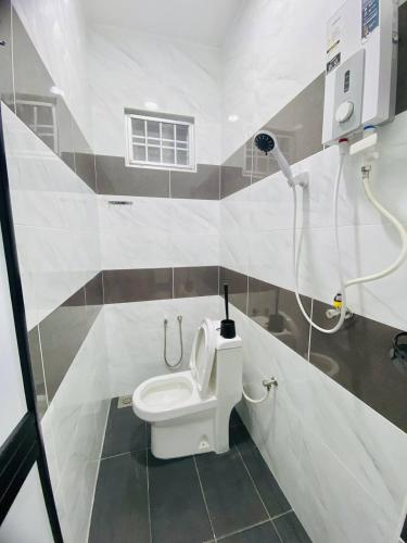 Homestay Hj Esmon Parit Raja 4 UTHM Homestay Hj Esmon Parit Raja 4 UTHM