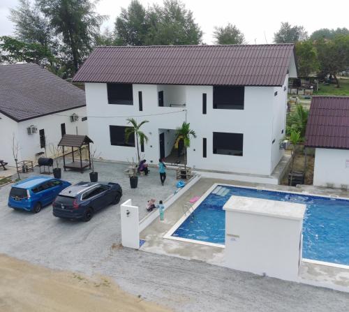 Kamalia Villas in Merang