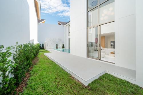 Modern Elegance & Tropical Vibe - 4BR Pool Villa in New Build Residence Lux Pride 2 V10, Ban Pak Lak (foto 9)
