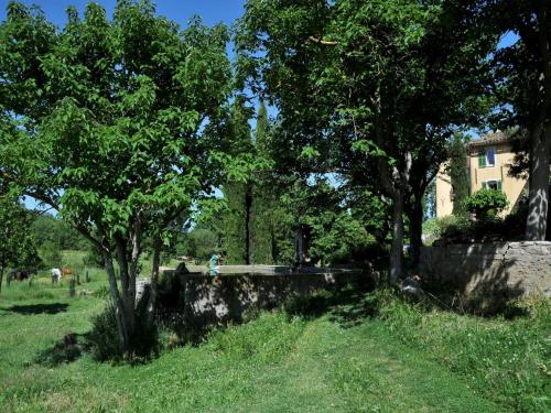 Une Campagne En Provence