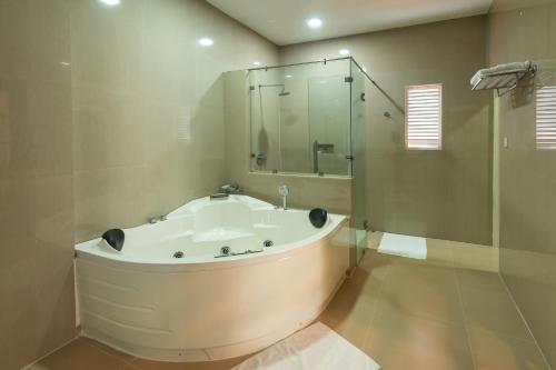 Fürdőszoba, Club Palm Bay Hotel in Marawila